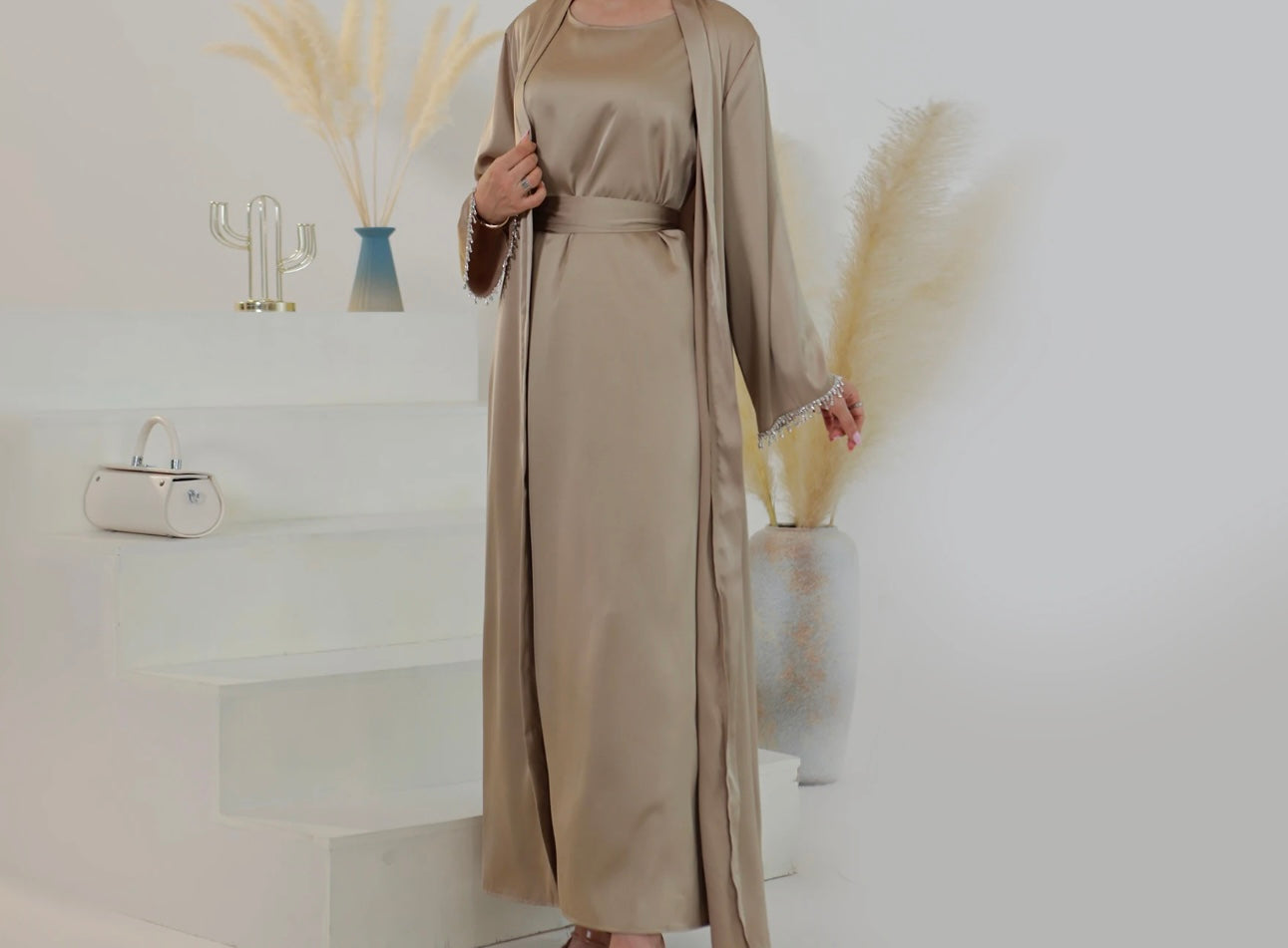 Abaya Alma